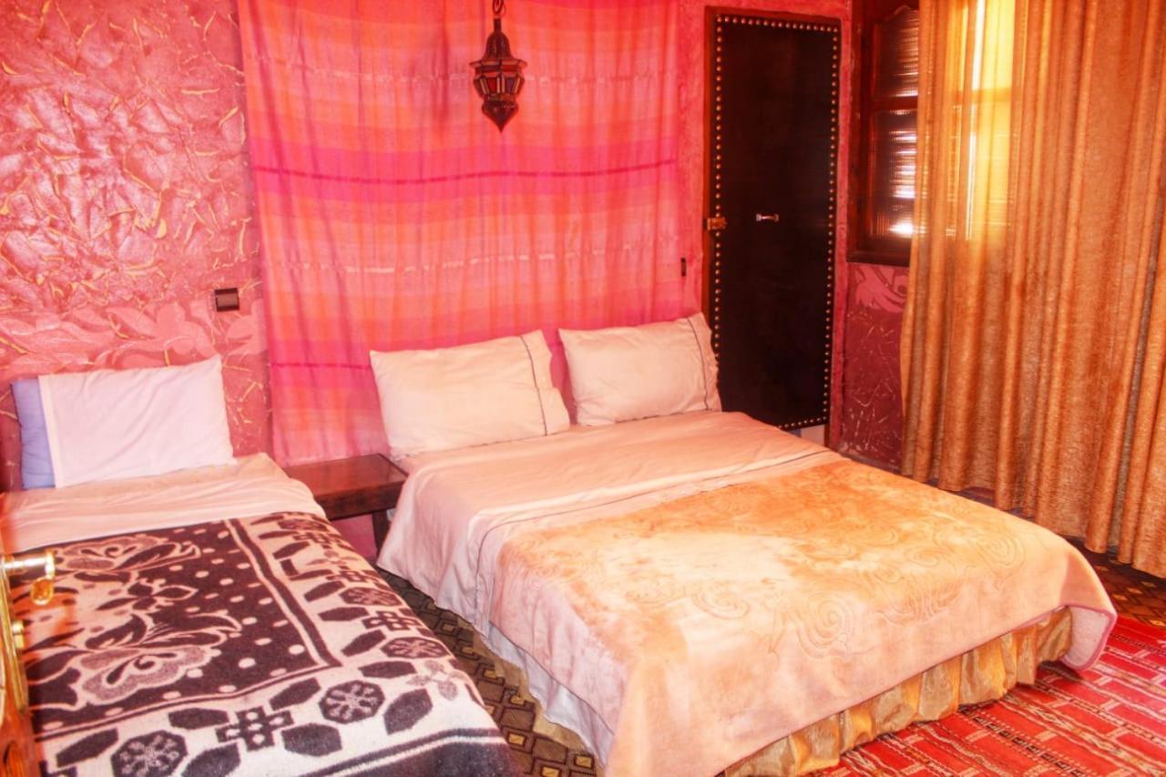 Auberge Et Hotel Les Amis Tafraout Kültér fotó