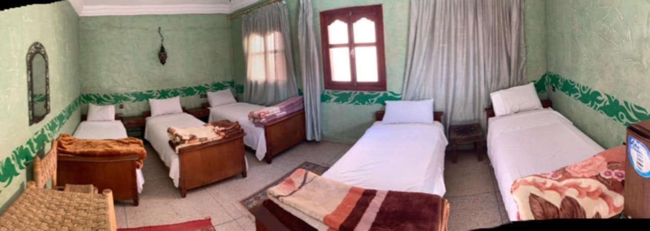 Auberge Et Hotel Les Amis Tafraout Kültér fotó